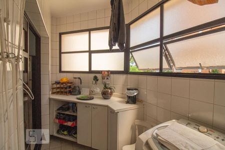 Apartamento à venda com 160m², 3 quartos e 3 vagas Apartamento à venda com 160m², 3 quartos e 3 vagasBanheiro de Serviço