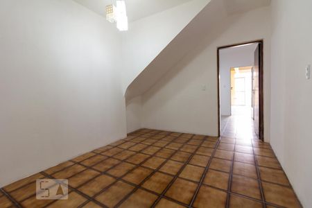 Quarto de casa para alugar com 1 quarto, 100m² em Cipava, Osasco