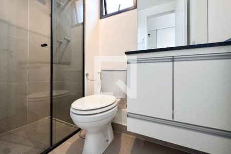Banheiro de kitnet/studio para alugar com 1 quarto, 30m² em Bom Retiro, São Paulo