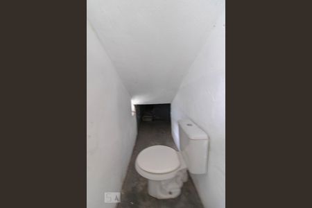 Casa para alugar com 34m², 1 quarto e sem vaga Casa para alugar com 34m², 1 quarto e sem vagaBanheiro