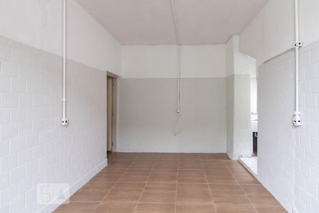 Casa para alugar com 34m², 1 quarto e sem vaga Casa para alugar com 34m², 1 quarto e sem vagaSala / Cozinha