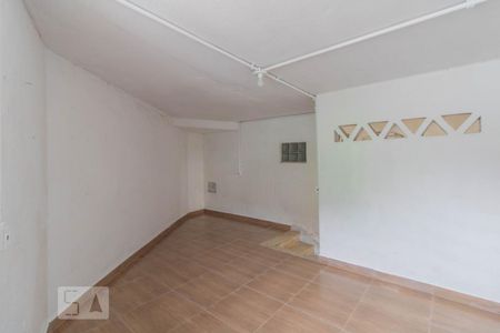 Casa para alugar com 34m², 1 quarto e sem vaga Casa para alugar com 34m², 1 quarto e sem vagaQuarto