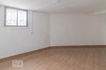 Casa para alugar com 34m², 1 quarto e sem vaga Casa para alugar com 34m², 1 quarto e sem vagaQuarto