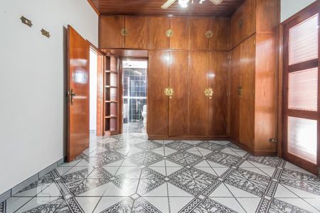 Casa à venda com 250m², 4 quartos e 5 vagasSuíte 