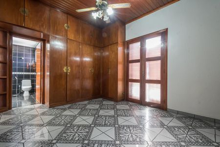 Casa à venda com 250m², 4 quartos e 5 vagasSuíte 