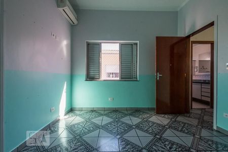 Casa à venda com 250m², 4 quartos e 5 vagasQuarto 2