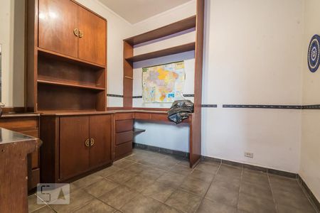 Casa à venda com 250m², 4 quartos e 5 vagasQuarto de Serviço