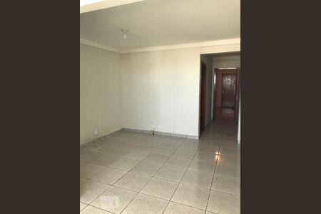 Sala de apartamento para alugar com 3 quartos, 85m² em Taguatinga Norte (taguatinga), Brasília