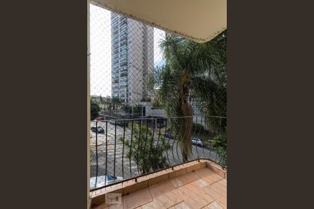 Apartamento para alugar com 55m², 2 quartos e 1 vagavaranda