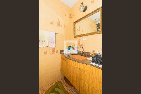 Casa para alugar com 100m², 2 quartos e 1 vaga Casa para alugar com 100m², 2 quartos e 1 vagaBanheiro