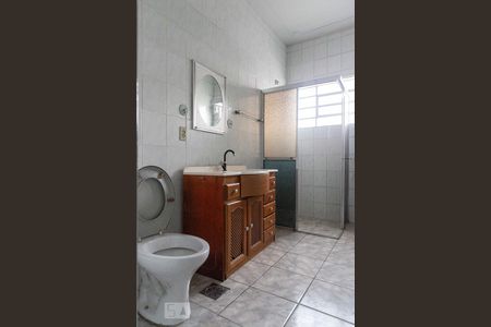 Banheiro de apartamento para alugar com 2 quartos, 90m² em São Geraldo, Porto Alegre