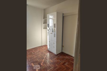 Quarto 1 de apartamento para alugar com 3 quartos, 80m² em Sagrada Família, Belo Horizonte