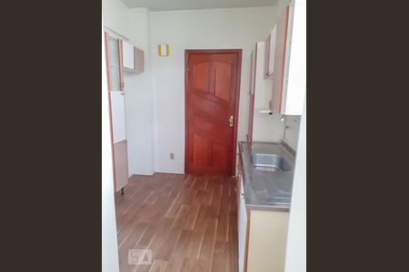 Cozinha de apartamento para alugar com 3 quartos, 80m² em Sagrada Família, Belo Horizonte