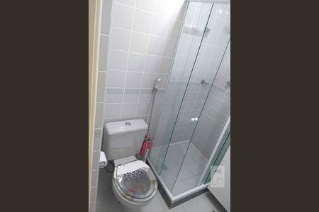 Banheiro de apartamento para alugar com 2 quartos, 68m² em Barra da Tijuca, Rio de Janeiro