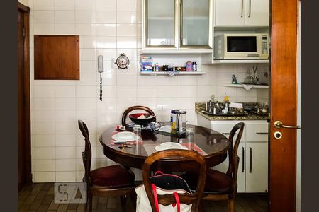 Apartamento à venda com 200m², 3 quartos e 1 vagaCozinha