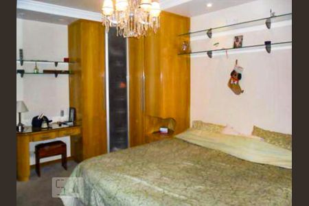 Apartamento à venda com 200m², 3 quartos e 1 vagaQuarto