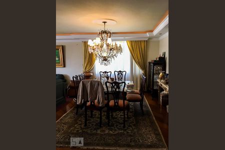 Apartamento à venda com 200m², 3 quartos e 1 vagaSala