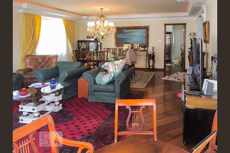 Apartamento à venda com 200m², 3 quartos e 1 vagaSala