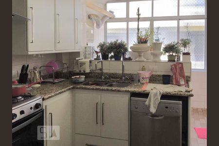 Apartamento à venda com 200m², 3 quartos e 1 vagaCozinha