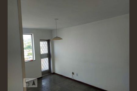 Sala de Apartamento com 2 quartos, 60m² Fonseca