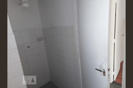 Banheiro de apartamento para alugar com 2 quartos, 60m² em Fonseca, Niterói