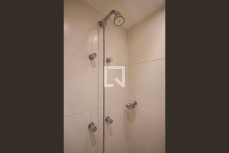 Apartamento para alugar com 40m², 1 quarto e 1 vaga Apartamento para alugar com 40m², 1 quarto e 1 vagaChuveiro do Banheiro da Suíte