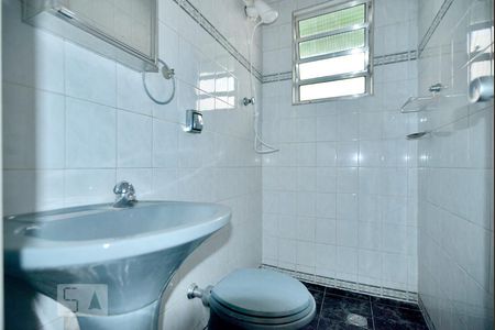 Casa à venda com 142m², 2 quartos e 2 vagasBanheiro