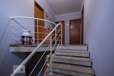 Casa para alugar com 390m², 5 quartos e 1 vagaEscada