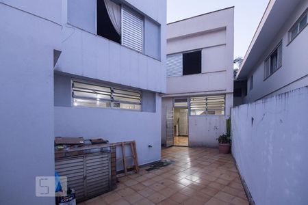 Casa para alugar com 390m², 5 quartos e 1 vagaQuintal