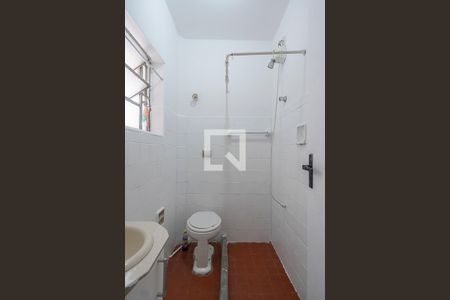 Banheiro de apartamento para alugar com 1 quarto, 43m² em Menino Deus, Porto Alegre