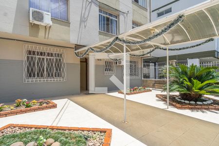 Entrada de apartamento para alugar com 1 quarto, 43m² em Menino Deus, Porto Alegre