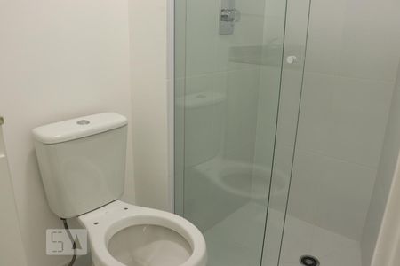 Banheiro de kitnet/studio para alugar com 1 quarto, 23m² em Sé, São Paulo