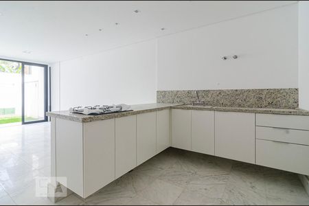 Apartamento à venda com 69m², 1 quarto e 2 vagasCozinha