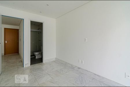 Quarto de apartamento à venda com 1 quarto, 69m² em Vila Madalena, São Paulo