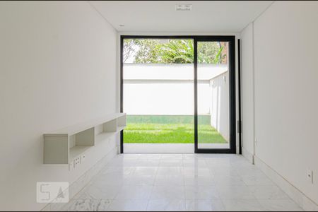 Sala de apartamento à venda com 1 quarto, 69m² em Vila Madalena, São Paulo