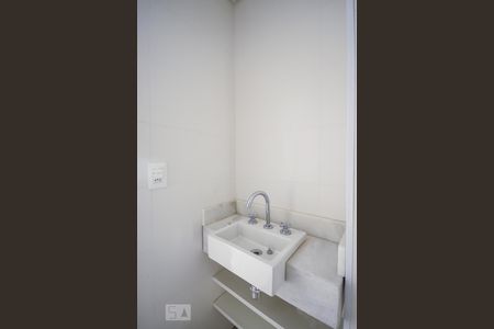 Apartamento para alugar com 74m², 1 quarto e 2 vagasBanheiro