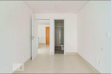 Apartamento à venda com 115m², 1 quarto e 2 vagasSuíte