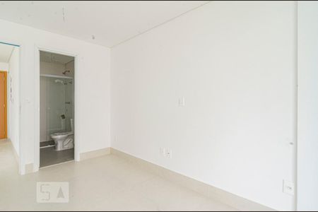 Apartamento à venda com 115m², 1 quarto e 2 vagasSuíte