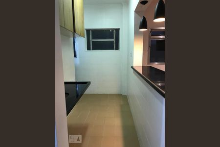 Cozinha de apartamento para alugar com 2 quartos, 60m² em Sumarezinho, São Paulo