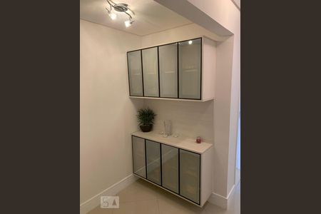 Hall Quartos de apartamento para alugar com 3 quartos, 130m² em Jardim Adhemar de Barros, São Paulo