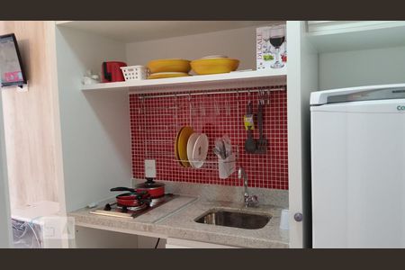Cozinha de kitnet/studio para alugar com 1 quarto, 22m² em Consolação, São Paulo