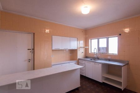 Apartamento à venda com 120m², 2 quartos e 2 vagasCozinha