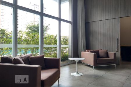 Studio à venda com 32m², 1 quarto e 1 vaga Studio à venda com 32m², 1 quarto e 1 vagaHall social