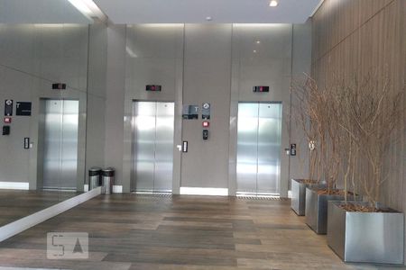 Studio à venda com 32m², 1 quarto e 1 vaga Studio à venda com 32m², 1 quarto e 1 vagaHall de Entrada