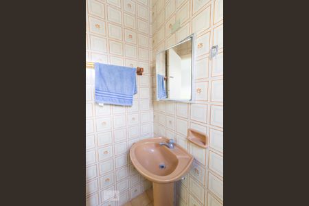 Banheiro de casa para alugar com 4 quartos, 70m² em Vila Aurora (zona Norte), São Paulo