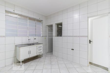 Cozinha de casa para alugar com 1 quarto, 60m² em Vila São Geraldo, São Paulo