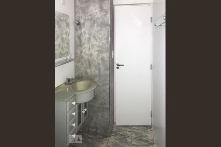 Apartamento para alugar com 85m², 2 quartos e 1 vaga Apartamento para alugar com 85m², 2 quartos e 1 vagaBanheiro