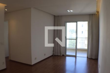 Sala de apartamento para alugar com 3 quartos, 80m² em Jardim Tupanci, Barueri
