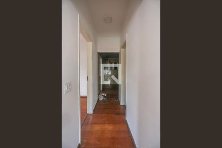 Corredor de casa à venda com 3 quartos, 435m² em Jardim Pinheiros, São Paulo