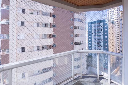 Apartamento à venda com 121m², 3 quartos e 2 vagas Apartamento à venda com 121m², 3 quartos e 2 vagasVaranda Sala